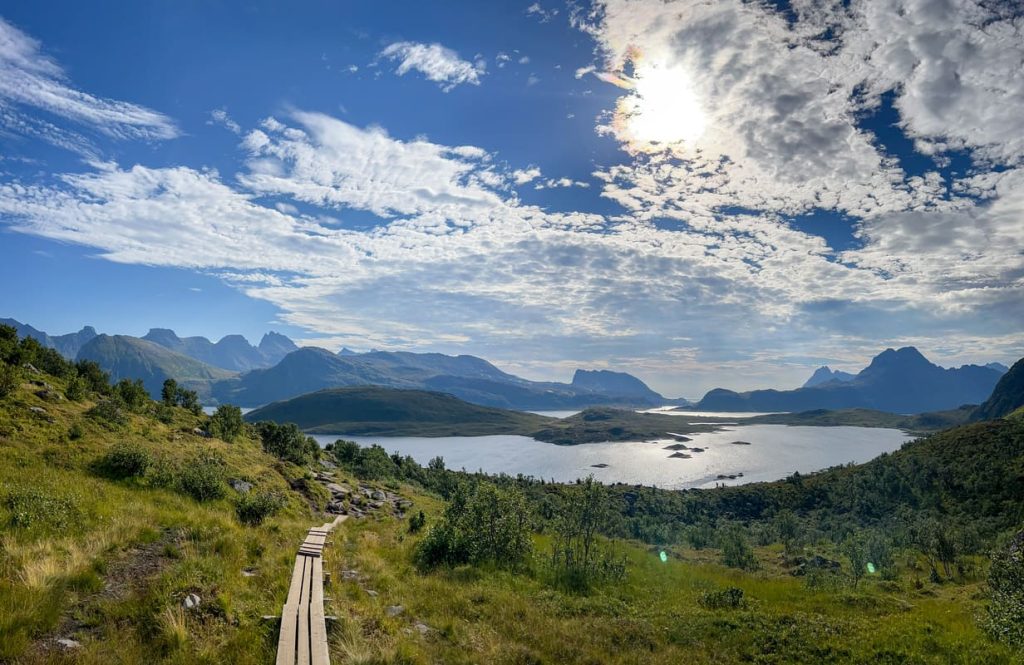Wanderung zum Kvalvika Beach